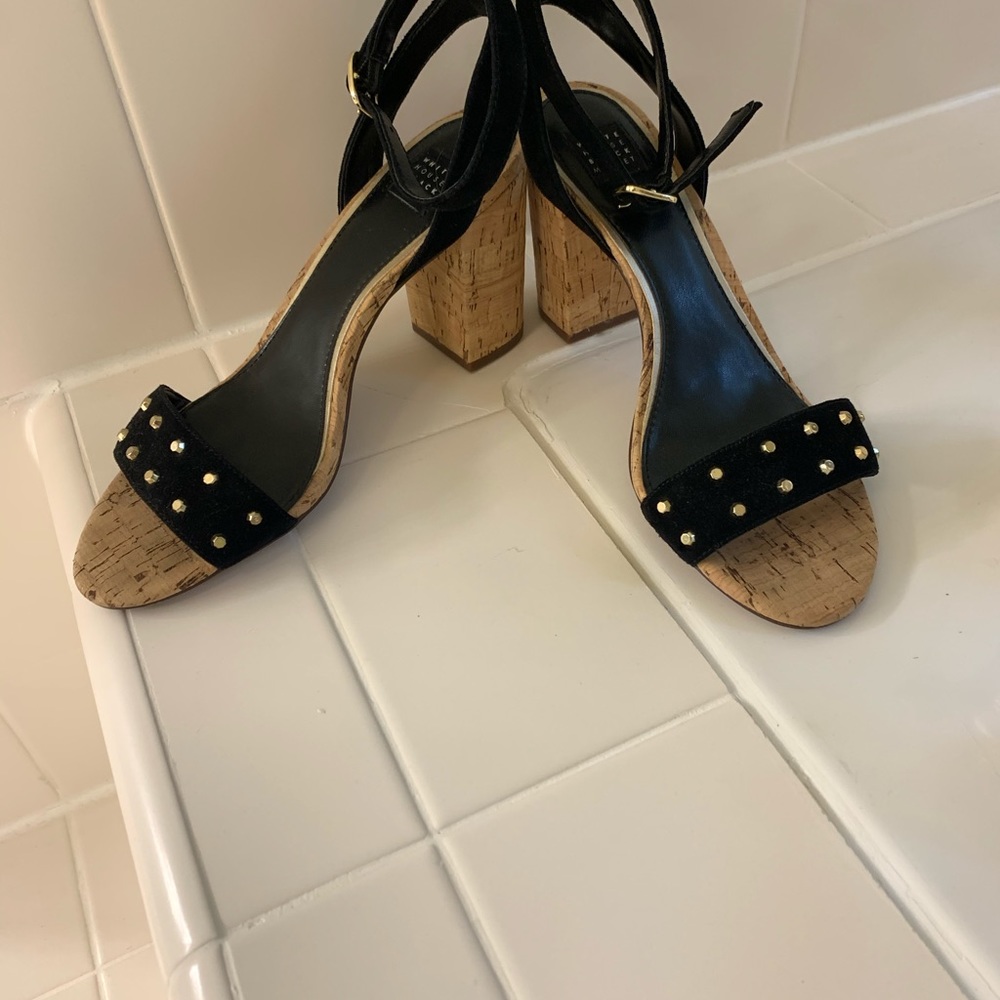 Shoes - Picture 4 of 6